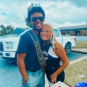 Meet your Posher, Khloe